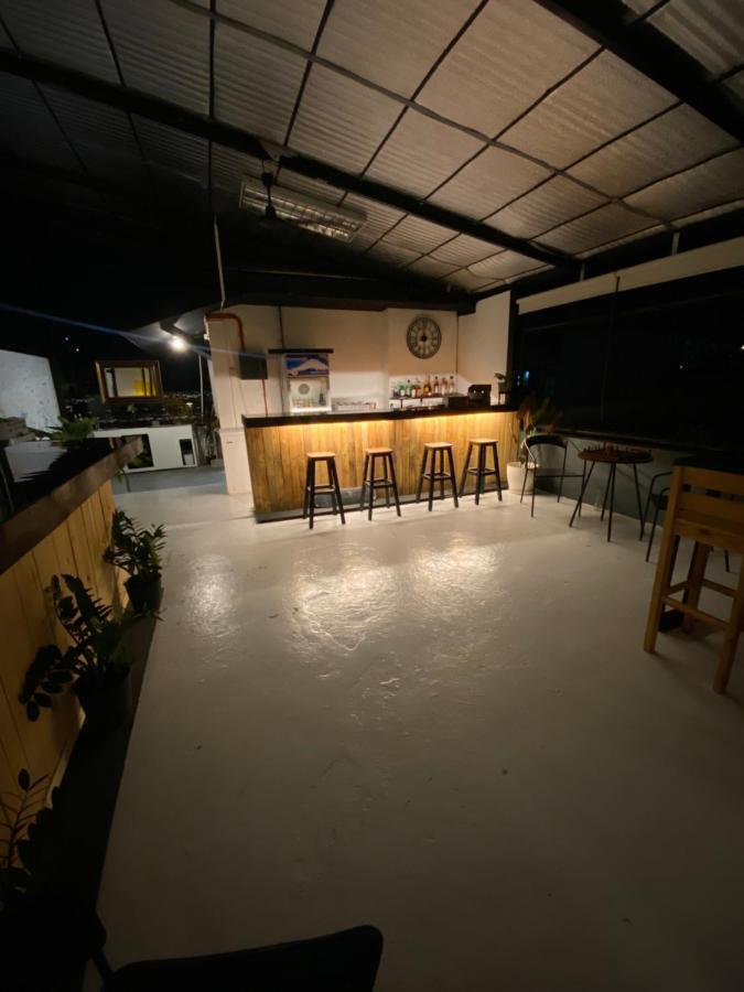 Lime Lite Manila Hostel Makati City Eksteriør bilde