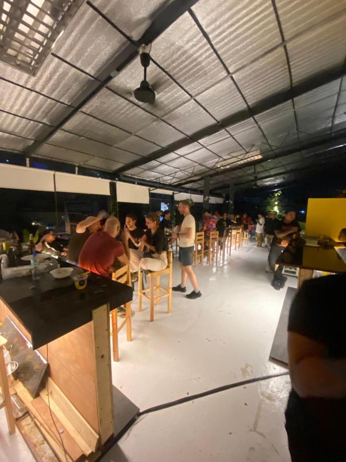 Lime Lite Manila Hostel Makati City Eksteriør bilde