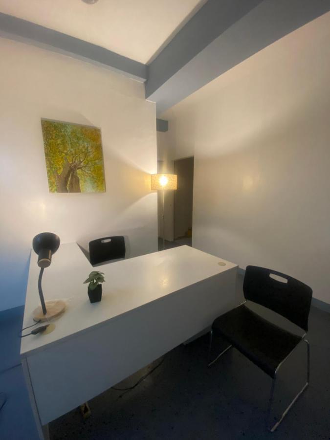 Lime Lite Manila Hostel Makati City Eksteriør bilde