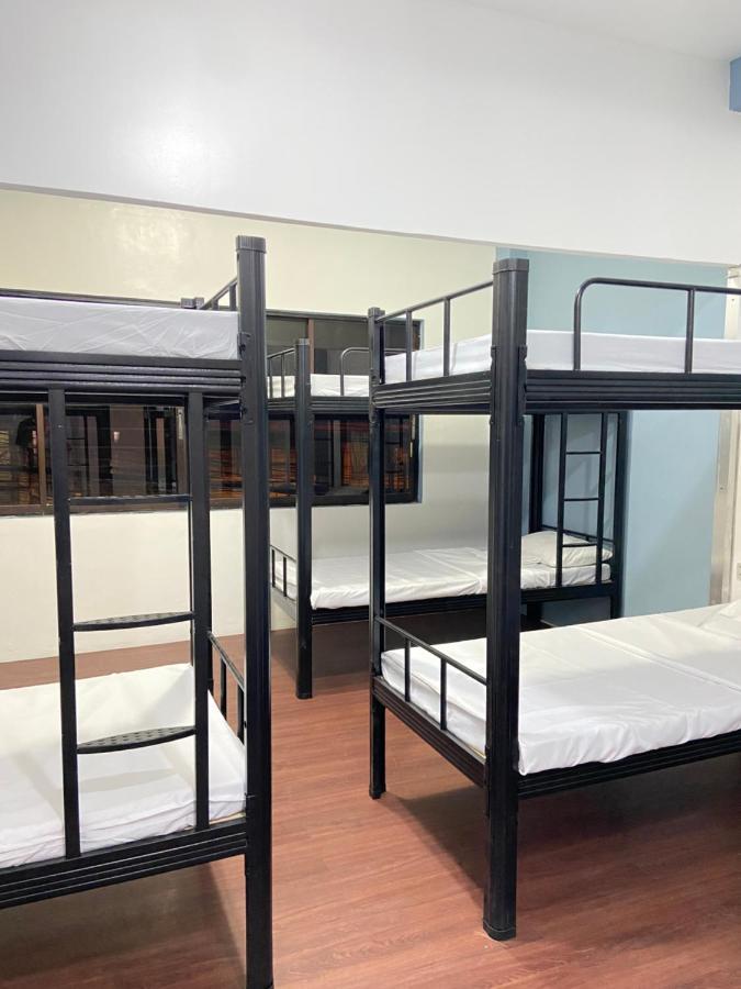 Lime Lite Manila Hostel Makati City Eksteriør bilde