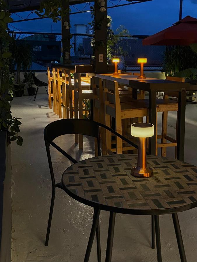 Lime Lite Manila Hostel Makati City Eksteriør bilde